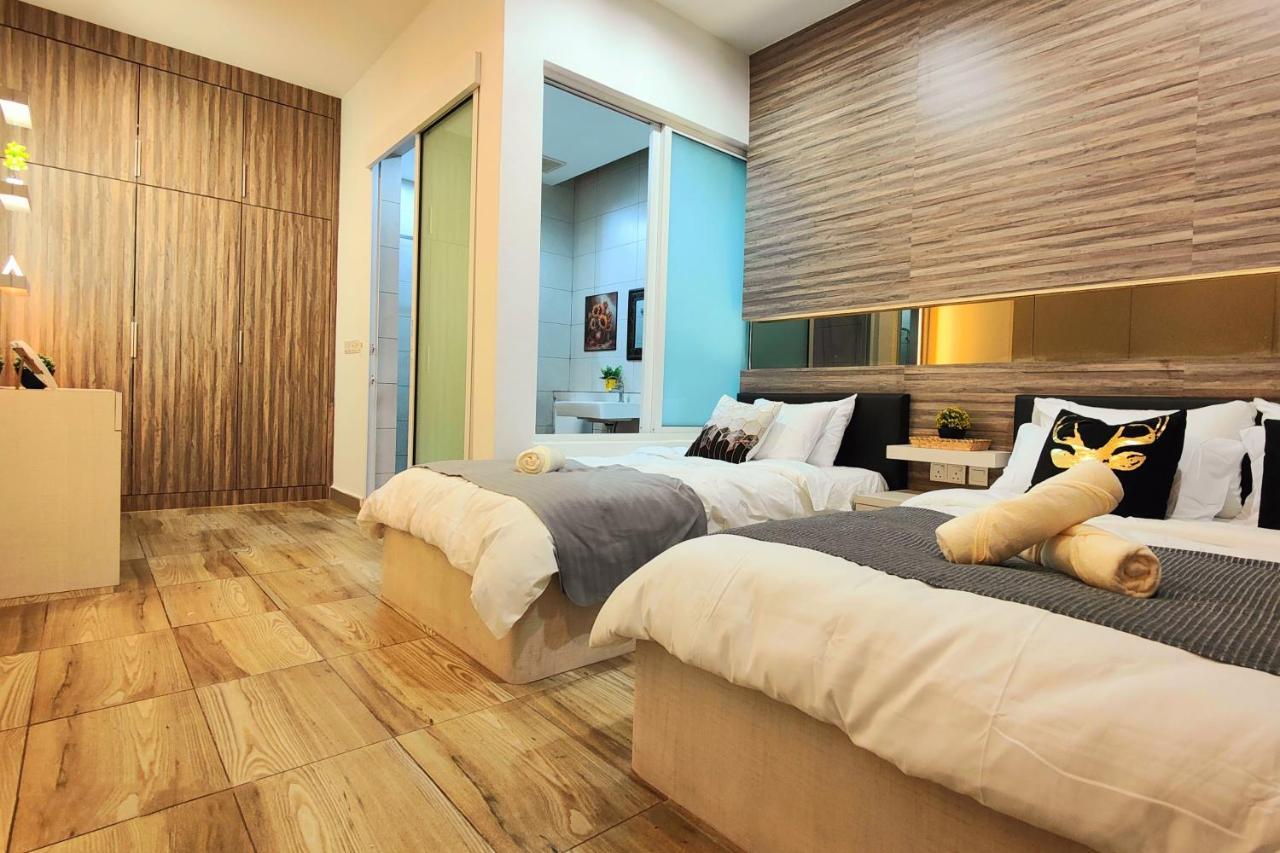 Modern Octagon 5-7 Pax Free Parking By Empire * Ipoh