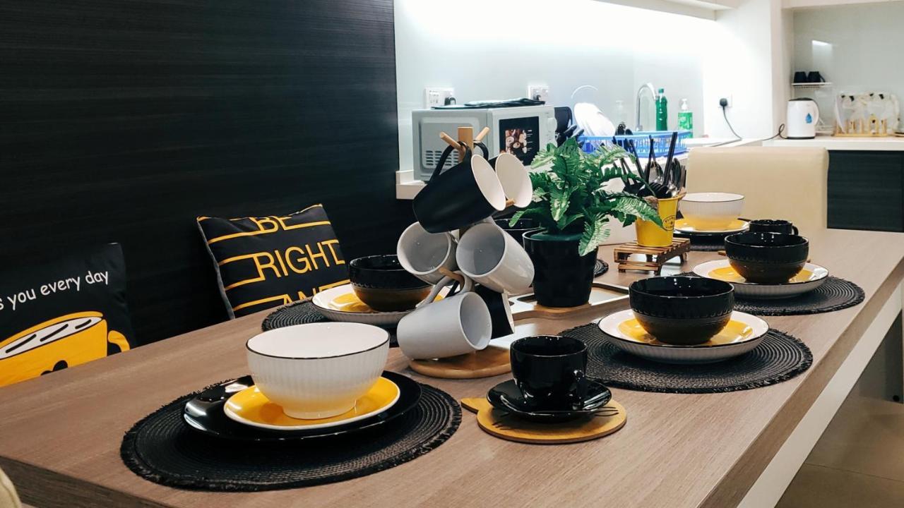 Modern Octagon 5-7 Pax Free Parking By Empire Apartment *