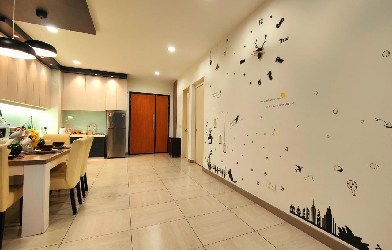 Modern Octagon 5-7 Pax Free Parking By Empire * Ipoh