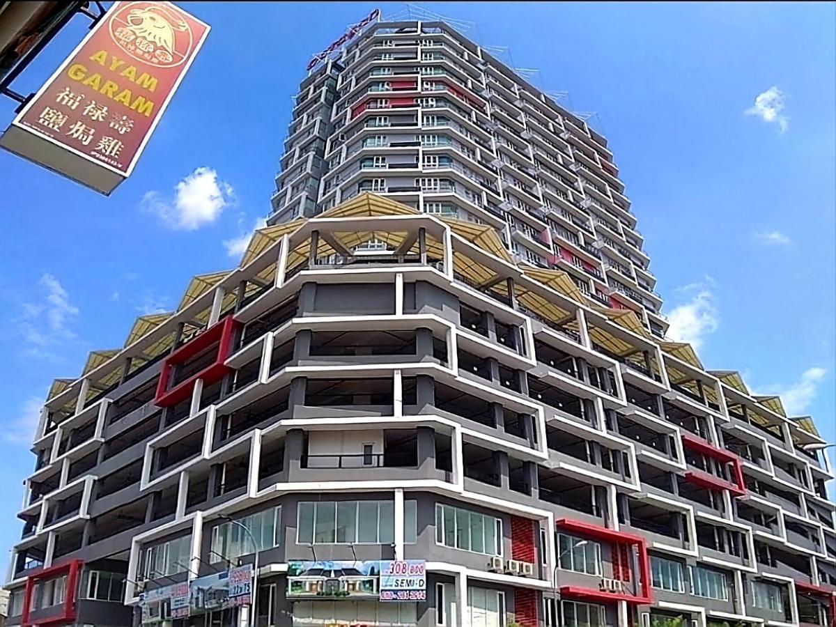 Modern Octagon 5-7 Pax Free Parking By Empire * Ipoh